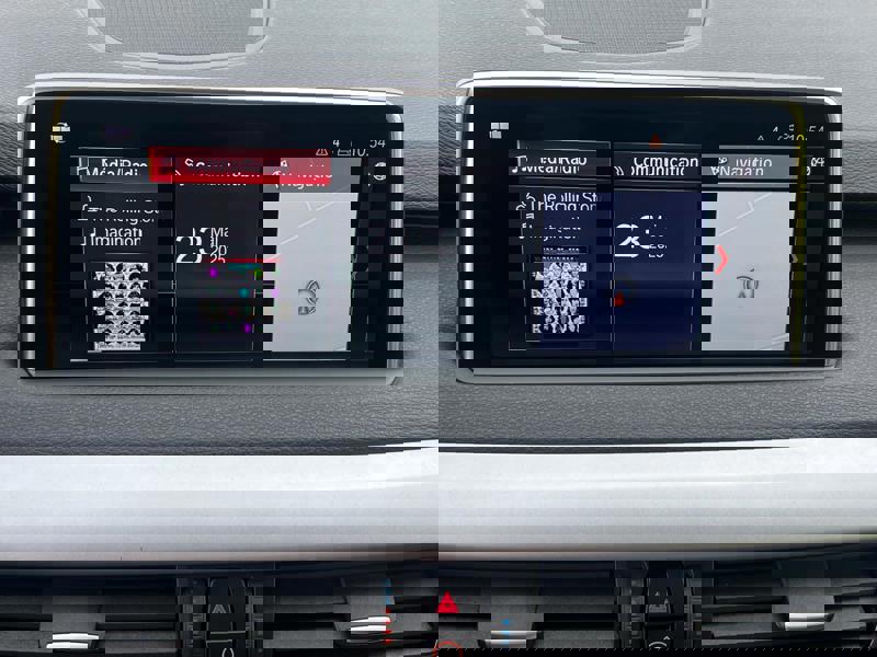 Image BMW 楲⁥㕘⠠ㅆ⤵㈨㄰ⴳ⤾ 2.0 313 40e Lounge Plus xDrive Xénon GPS Radar Bluetooth Sièges cuir élec chauffants Régul Clim auto